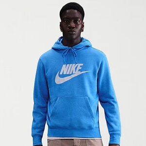 Nike Mens Varisty Club Hoodie Sweatshirt Fleece Pullover FN3868 Sky Blue Medium